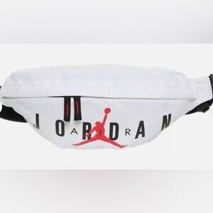 NIKE Air Jordan Jumpman Crossbody Bag Fanny Pack Waist Belt Bag White NWT